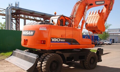 Аренда колесного экскаватора Doosan S180W-V